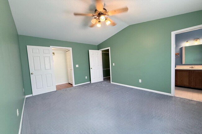 Building Photo - 30783 Hidden Pines Ln