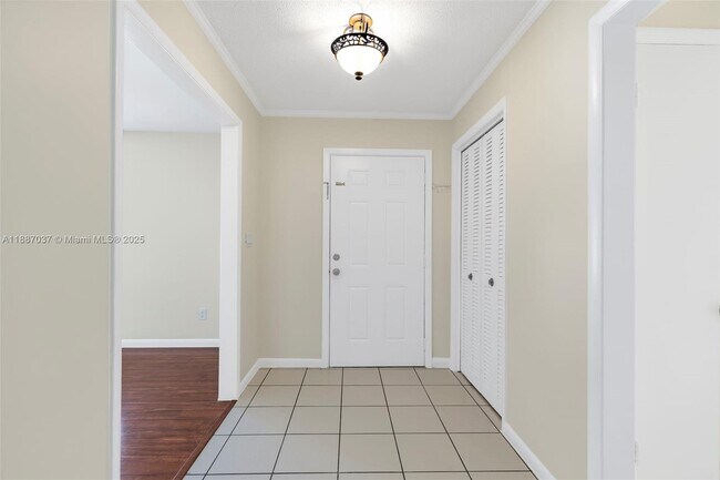 Building Photo - 5070 Ponderosa Ln