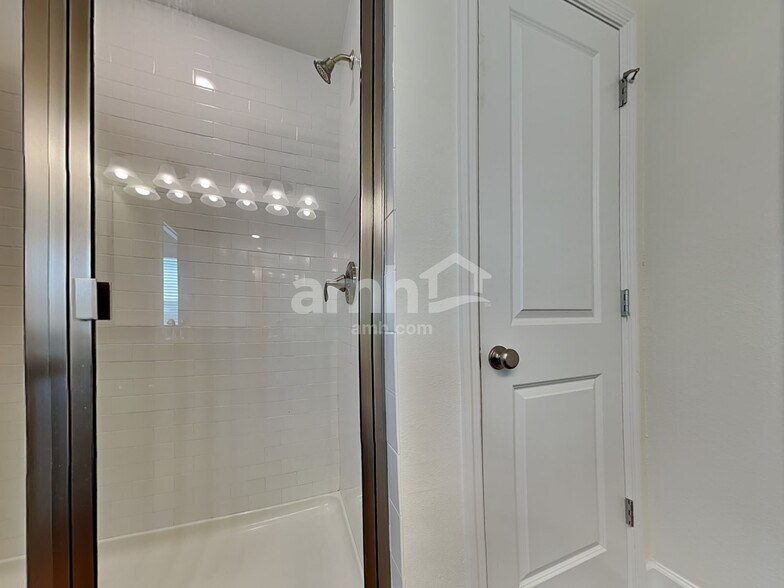 Building Photo - 2560 Sunrise Lndg Lp