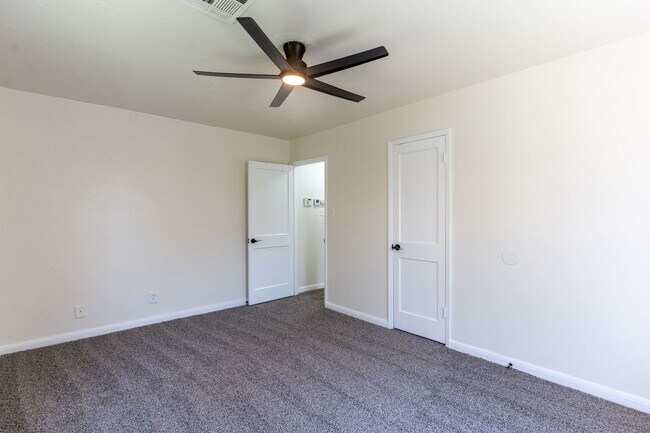 Building Photo - 3 Bedroom Rent to Own Home Available!