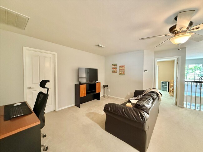 Building Photo - 251 N Maple Glade Cir