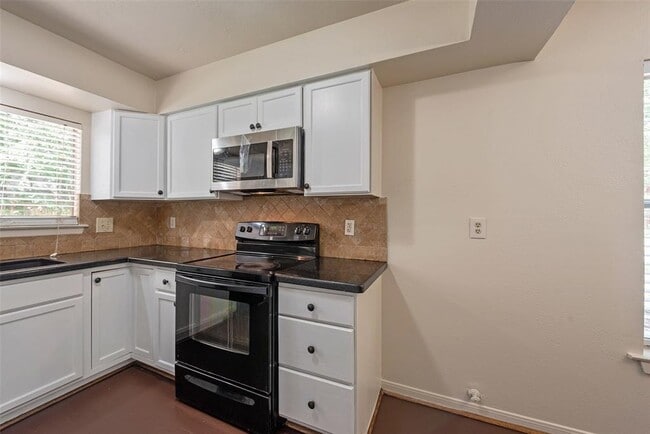 Building Photo - 1 Bellbird Ct