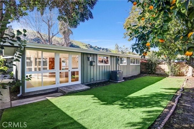 Building Photo - 1891 Wright St