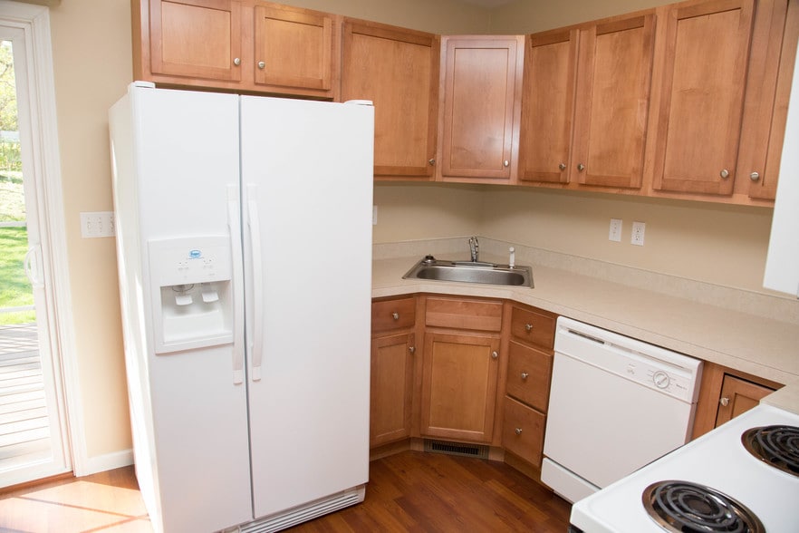 Building Photo - 2680 Beverly Ave