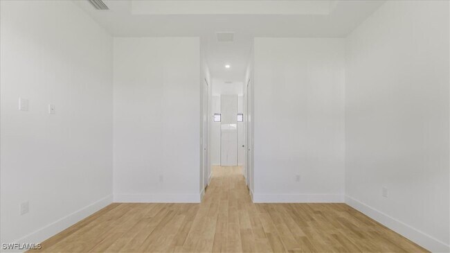Building Photo - 1417 NE 17th Ave