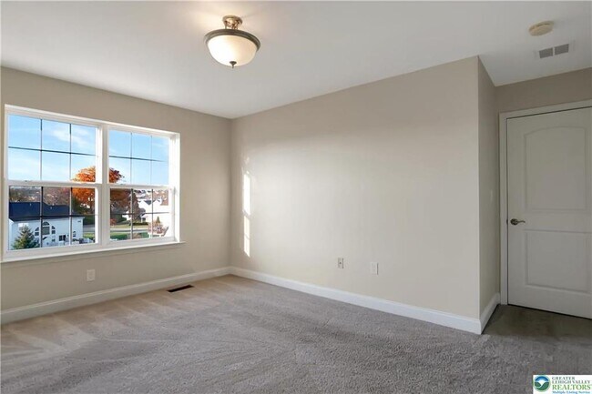 Building Photo - 202 McNair Cir