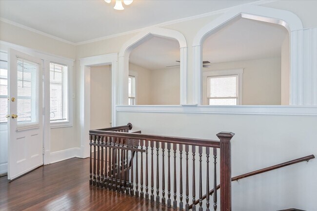 Building Photo - The Regis Montclair
