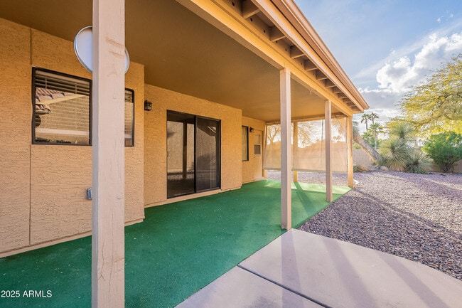 Building Photo - 25822 S Boxwood Dr