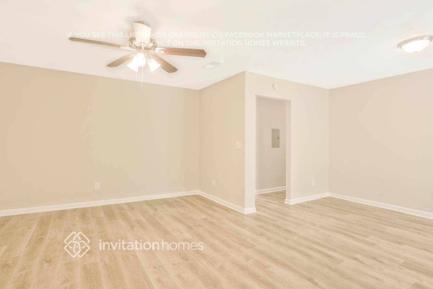 Building Photo - 6423 Van Eyck Way NW