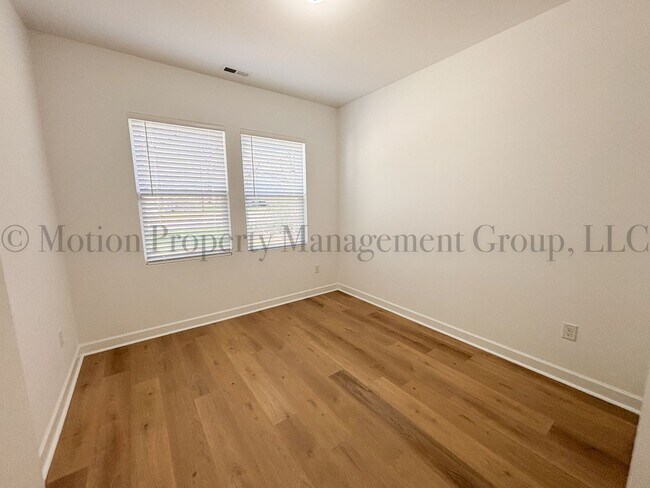 Building Photo - 1121 Wilmington Ave