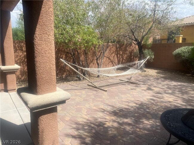 Building Photo - 7469 Calzado Dr