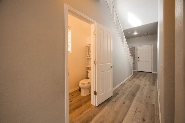 Building Photo - 8253 Arden Landing Pl