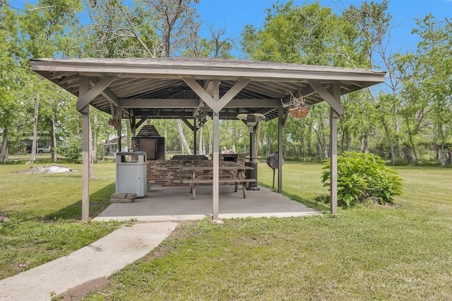 Building Photo - 1725 Strawn Rd