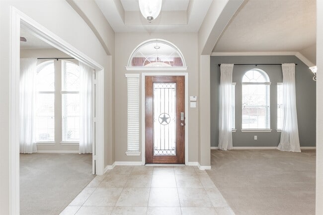 Building Photo - 25919 Pebble Terrane Ln