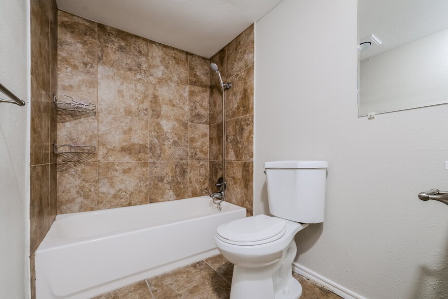Building Photo - 7317 Knight Dr