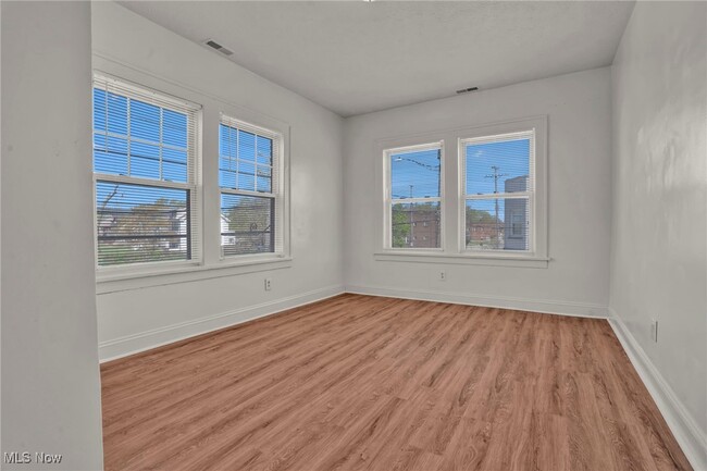 Building Photo - 317 E 156th St