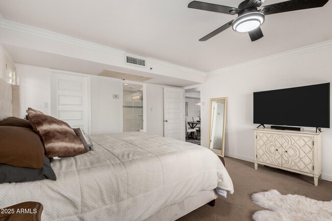 Building Photo - 7970 E Camelback Rd