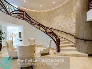 Building Photo - 17555 Collins Ave
