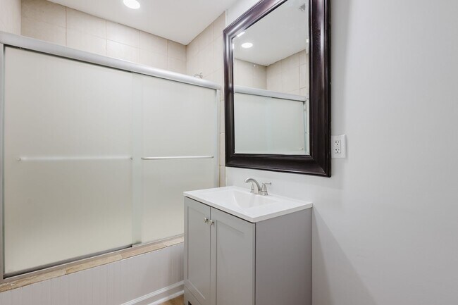 Building Photo - Completely Renovated House in the Holiday Hills Subdivision   251125