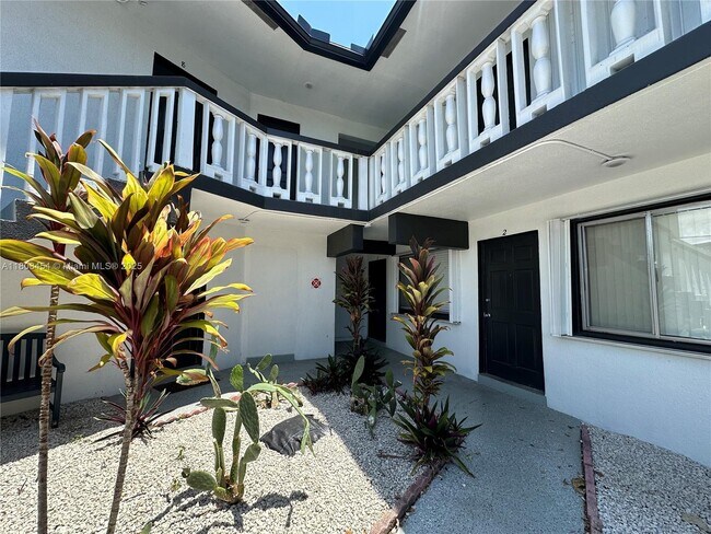 Building Photo - 2401 NW 9th Ave