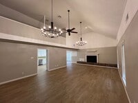 Building Photo - 9240 Lockhart Rd