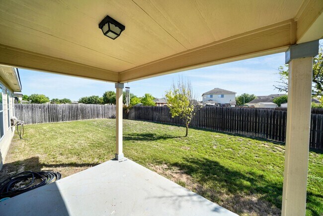 Building Photo - Beautiful home in the desirable Trails of Kensington Ranch, Schertz, TX - Realtor Commission: $500