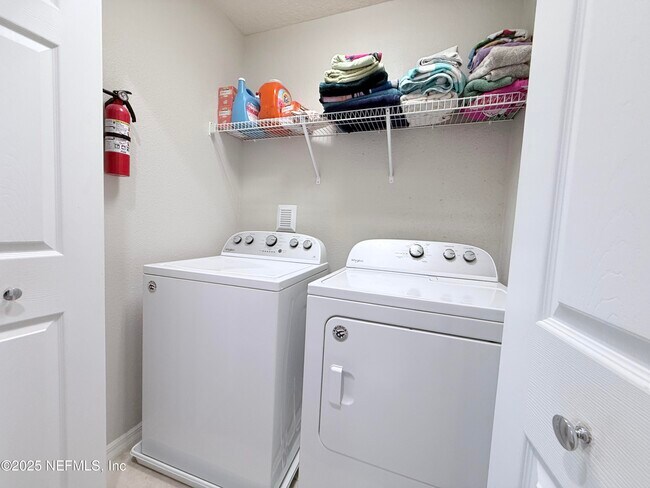 Building Photo - 14316 Dovewind Ct