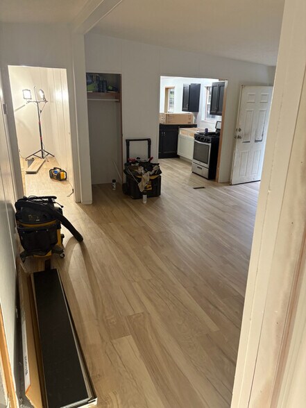 Building Photo - 8030 W Peterson Rd