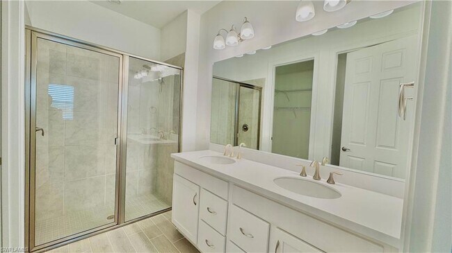 Building Photo - 43773 Sparrow Dr