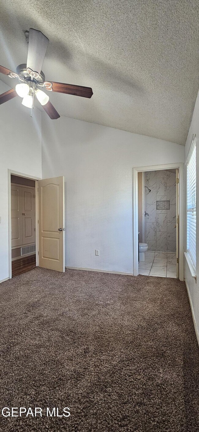 Building Photo - 14357 Puentecillas Dr