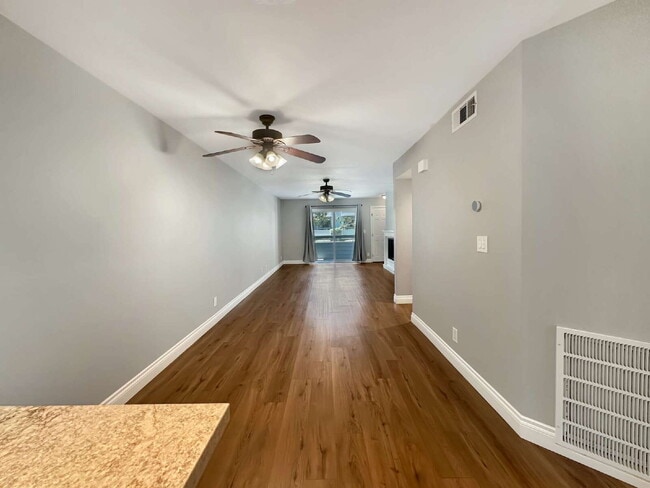 Building Photo - Beautifully Updated Lower-Level Condo with...