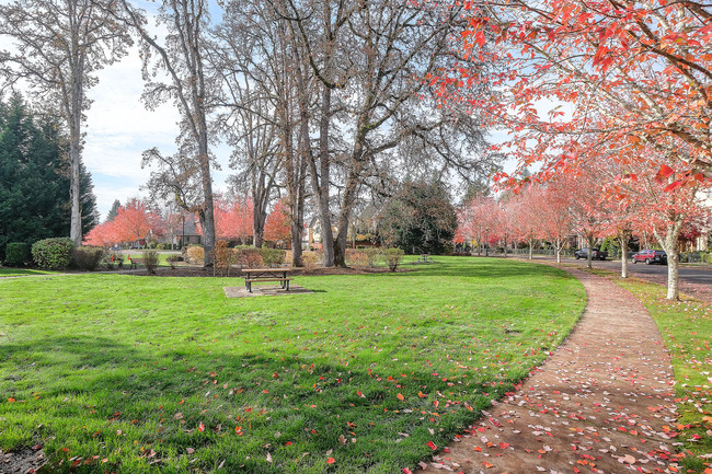Building Photo - 5809 NE Orenco Gardens Dr