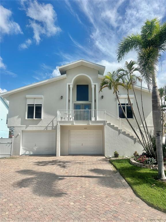 Building Photo - 14007 Vivian Dr