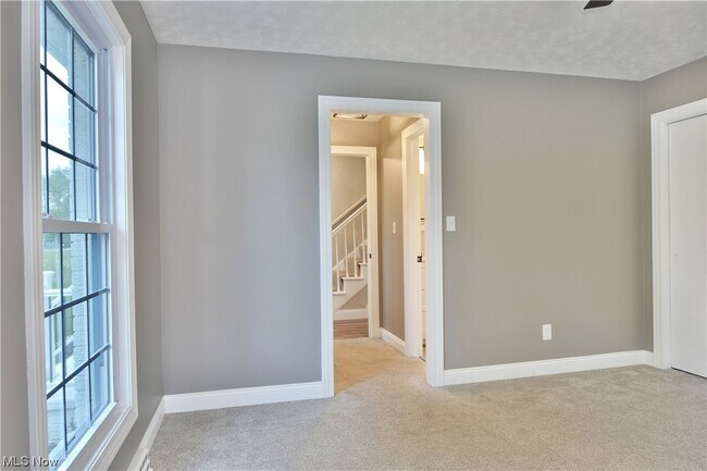 Building Photo - 5558 Pierce Rd NW