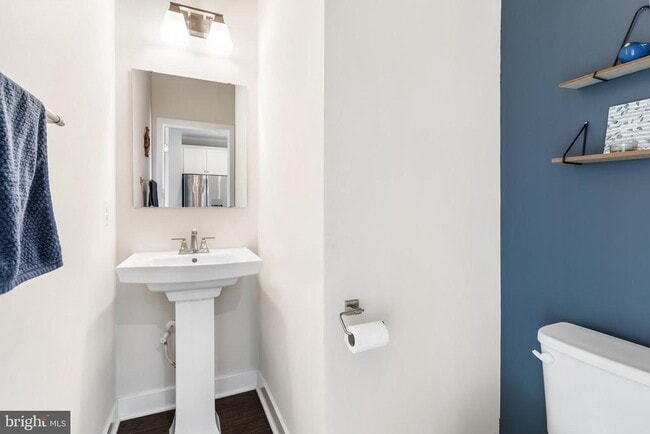 Building Photo - 131 Burkwood Ter