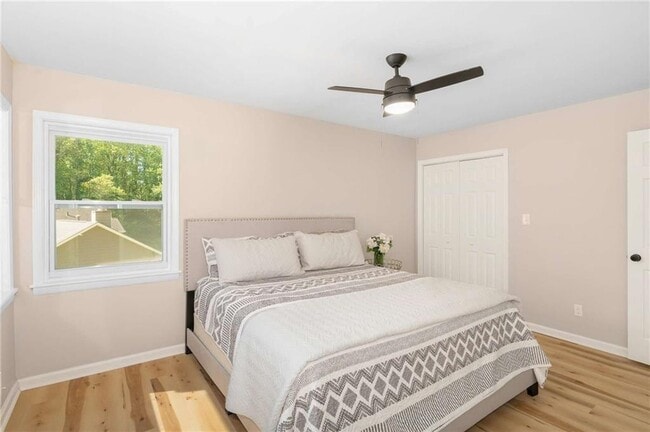 Building Photo - 3646 Rock Springs Dr