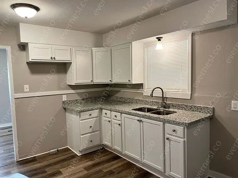 Building Photo - 4207 Azalea Dr