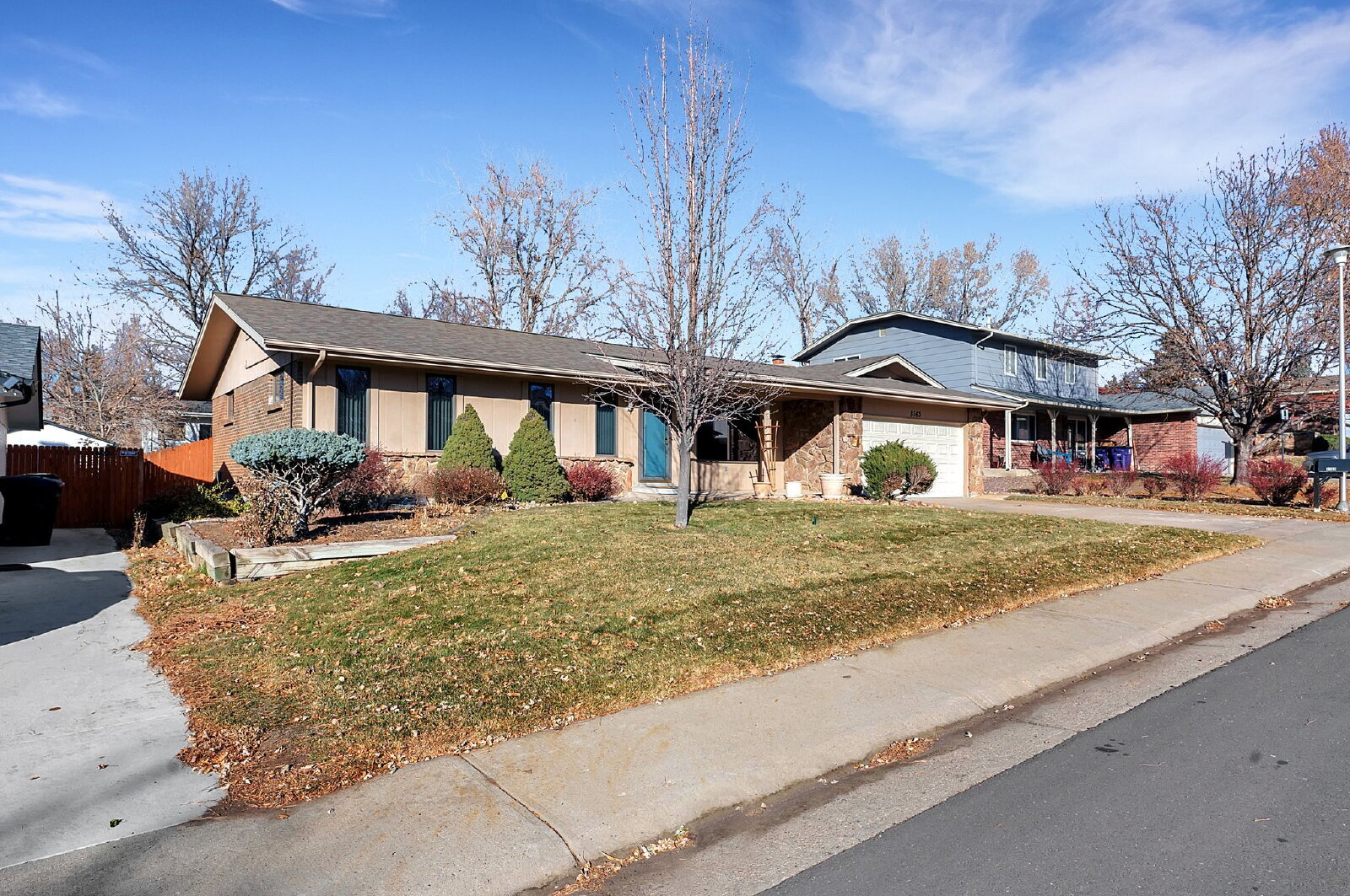 Building Photo - Updated 4-Bedroom Home in DTC – Vaulted Ce...