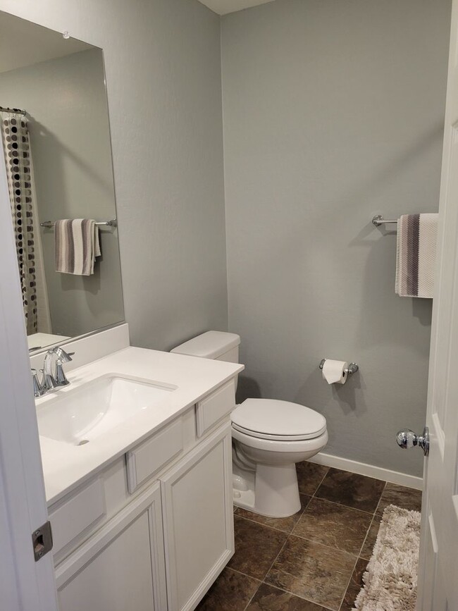 Building Photo - Beautiful 2 story with Roof Top Deck