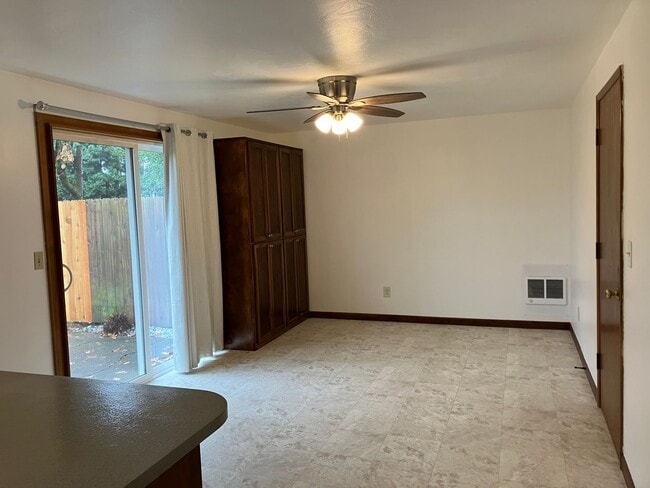 Building Photo - *Half-Off 1st Month's Rent!* Charming Three Bedroom Home