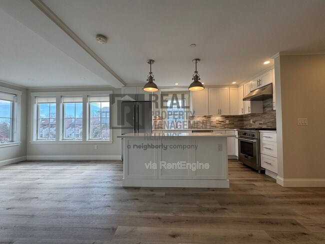 Building Photo - 150 Merrimac St