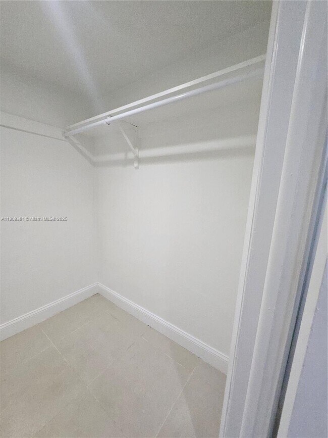 Building Photo - 8101 SW 73rd Ave