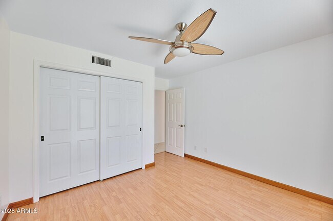 Building Photo - 5336 N 25th St