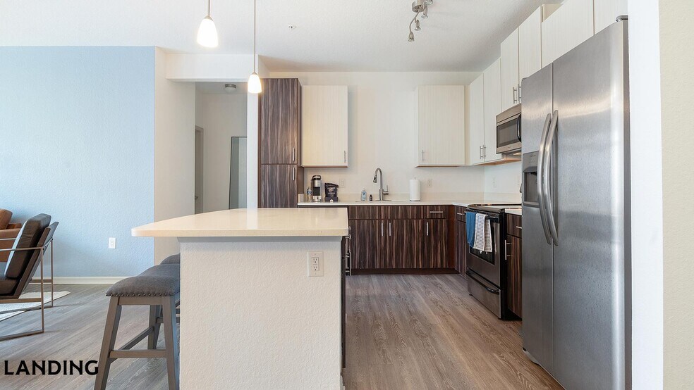 Building Photo - 9301 Summit Centre Way