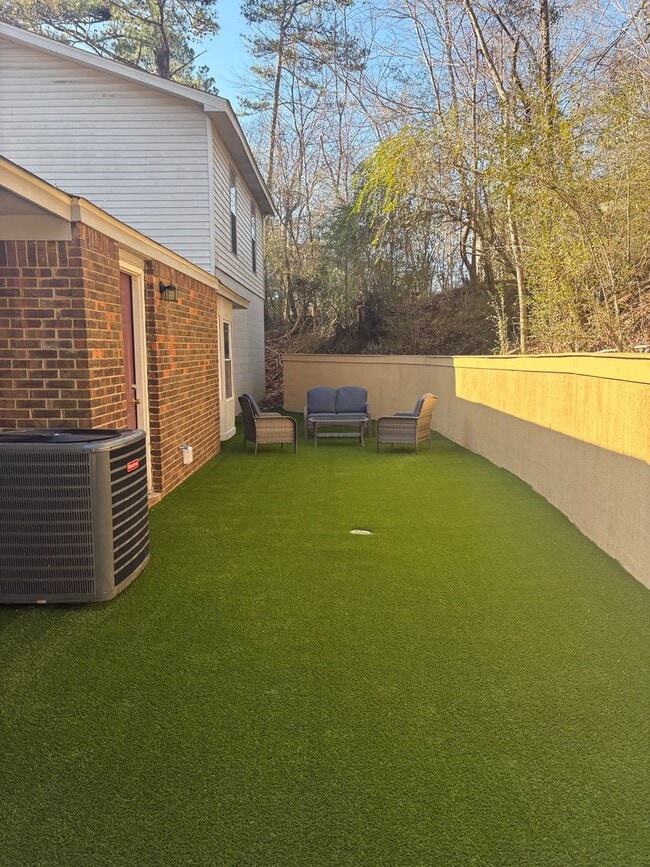 Building Photo - New For Rent in Pinson!