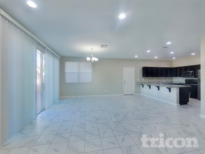 Building Photo - 3360 W Hayduk Rd