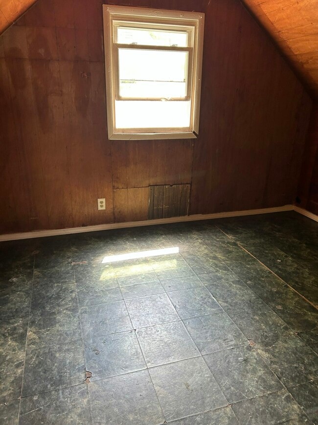 Building Photo - 4021 Prescott Ave