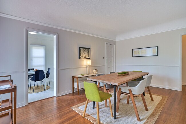 Building Photo - 1237 Hi Point St