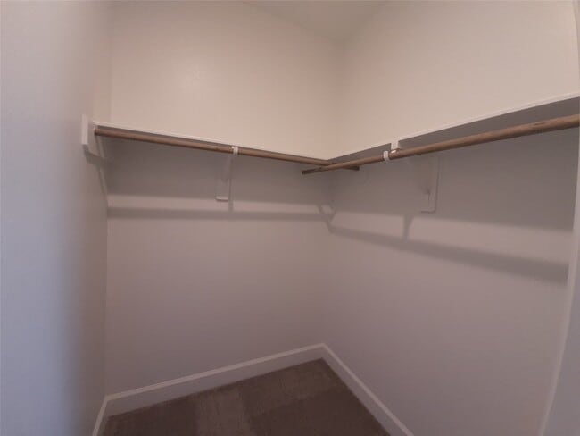 Building Photo - 7575 Pemberley Ct
