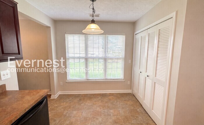 Building Photo - 2137 Maynard Ct